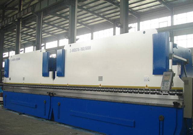 電液同步雙機(jī)聯(lián)動(dòng)數(shù)控折彎機(jī)